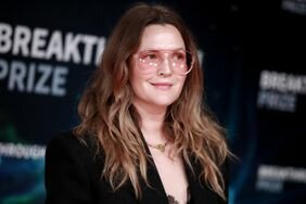 Drew Barrymore Just Dropped an Entire List of Affordable Beauty Must-Haves That âWonât Let You Downâ (Update: 3 images)