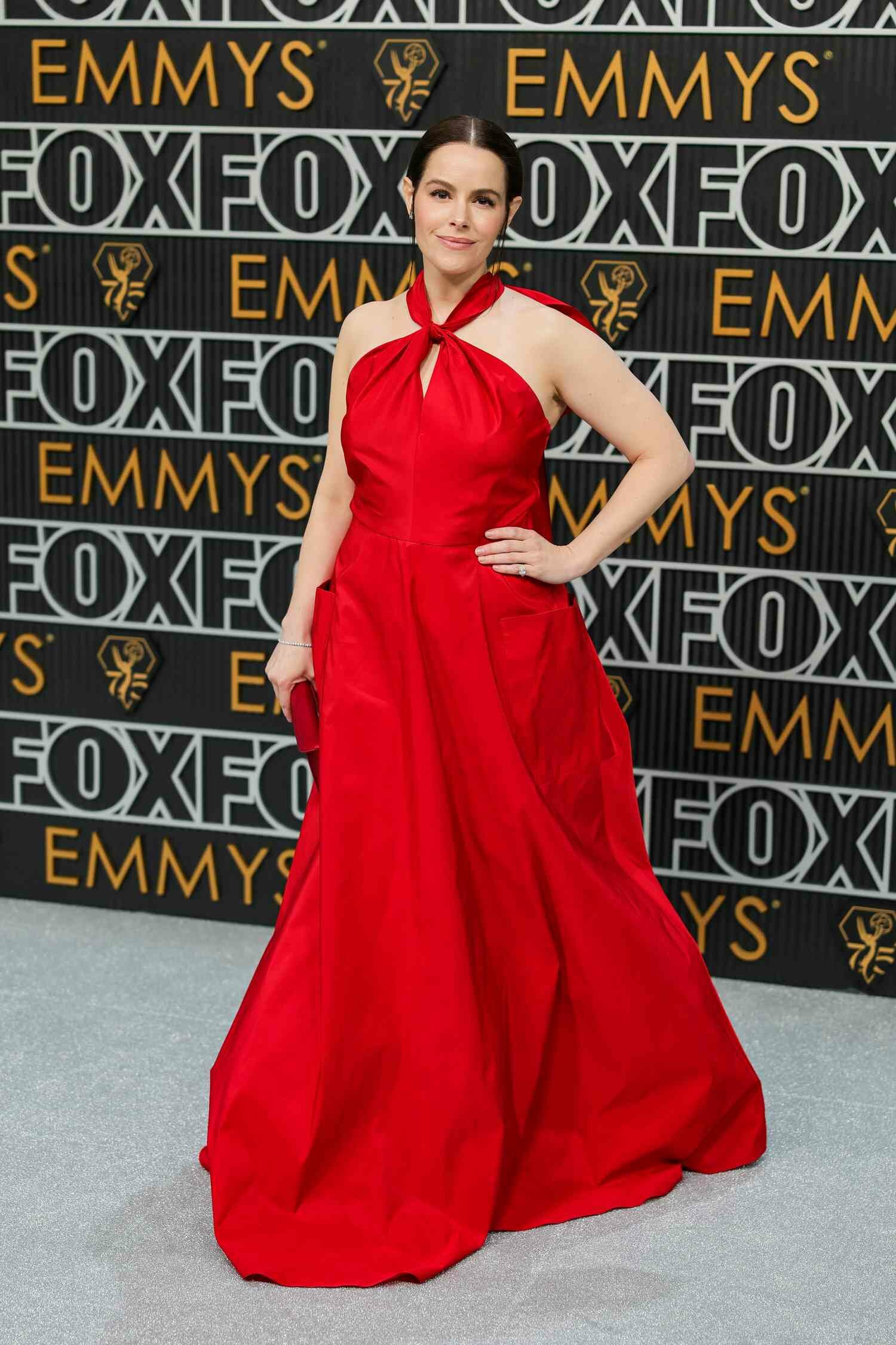 Emily Hampshire 2024 Emmys Red Carpet 
