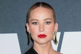 Jennifer Lawrence wearing soft, simple eye makeup.