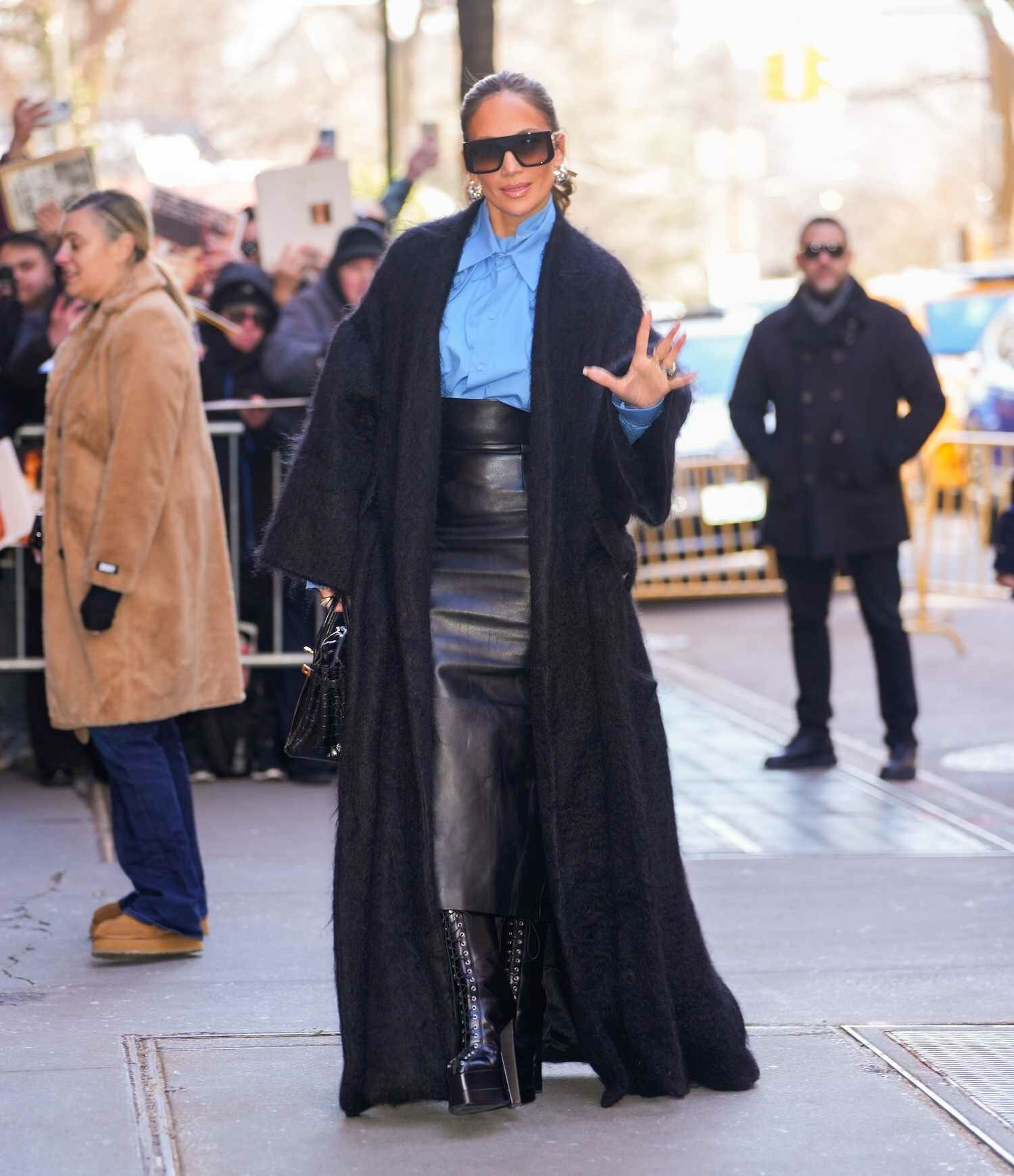 Jennifer Lopez New York leather skirt
