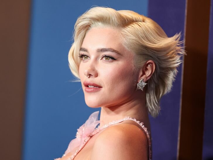 Florence Pugh with bleached hair.