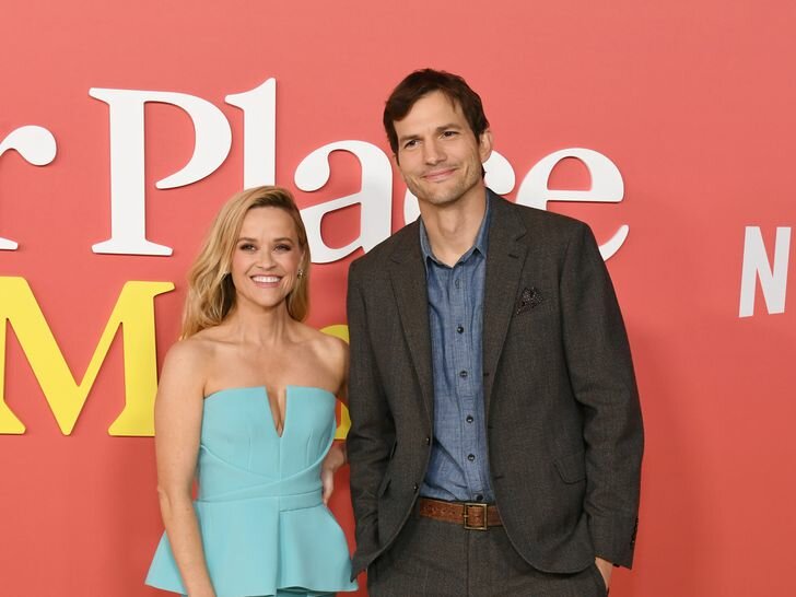 reese-witherspoon-ashton-kutcher-your-place-or-mine