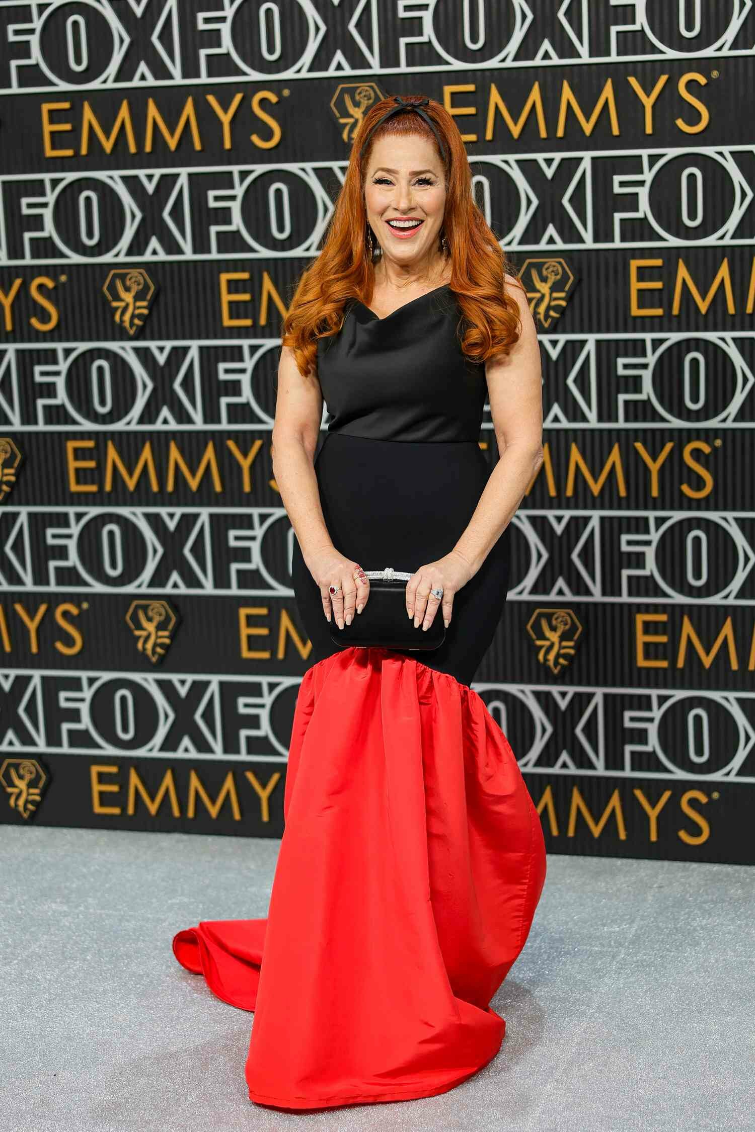  Lisa Ann Walter 2024 Emmys Red Carpet 