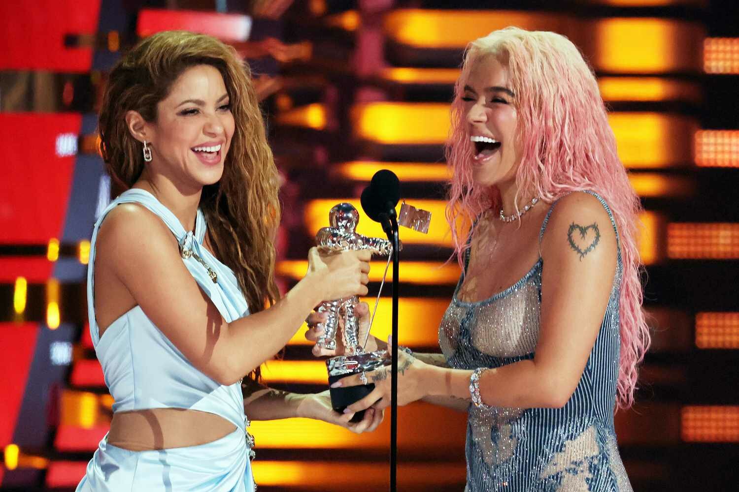 Shakira and Karol G accept the Best Collaboration award for "TQG"